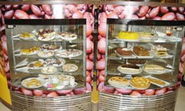 Confeitaria Petit - Foto 1