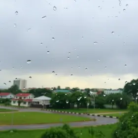Curitiba deve ter semana com baixas temperaturas e chuva