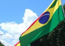 o que abre e fecha no feriado da independência em Curitiba